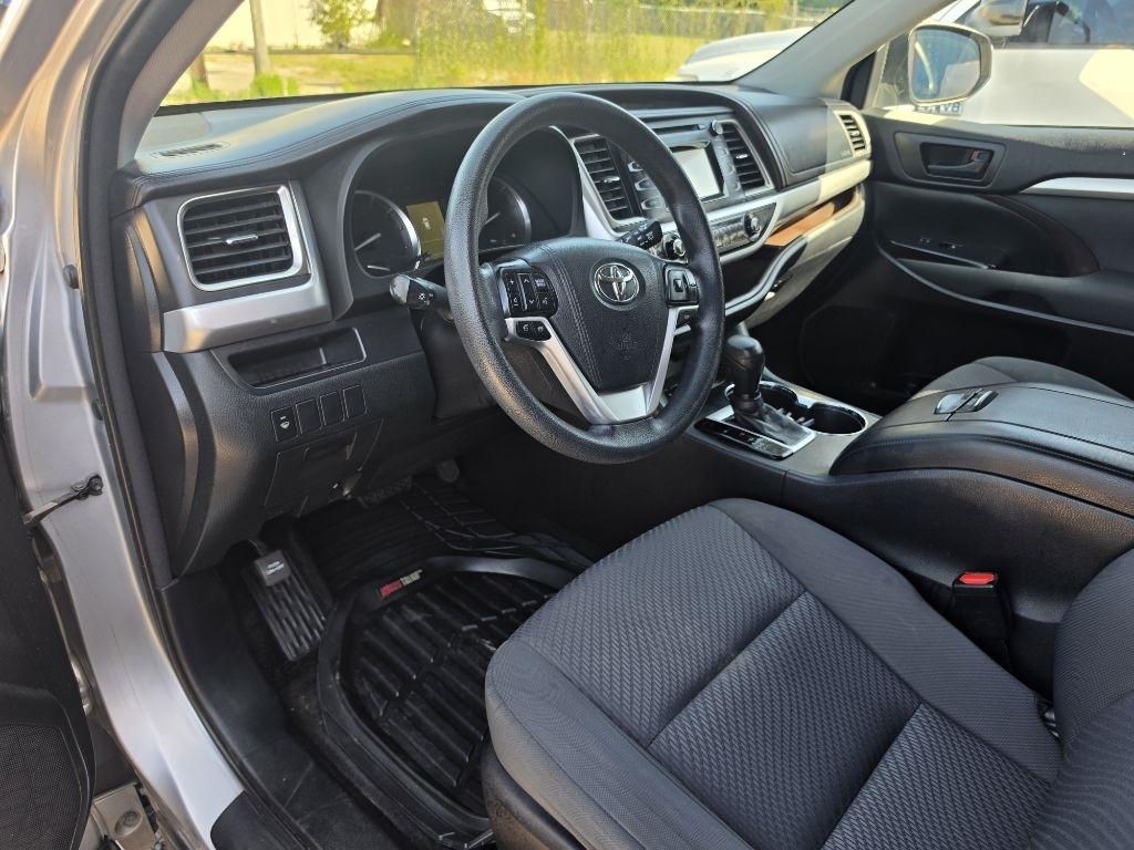 Toyota Highlander  2016