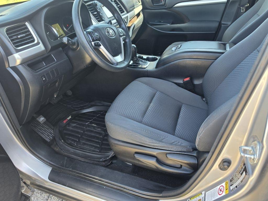 Toyota Highlander  2016