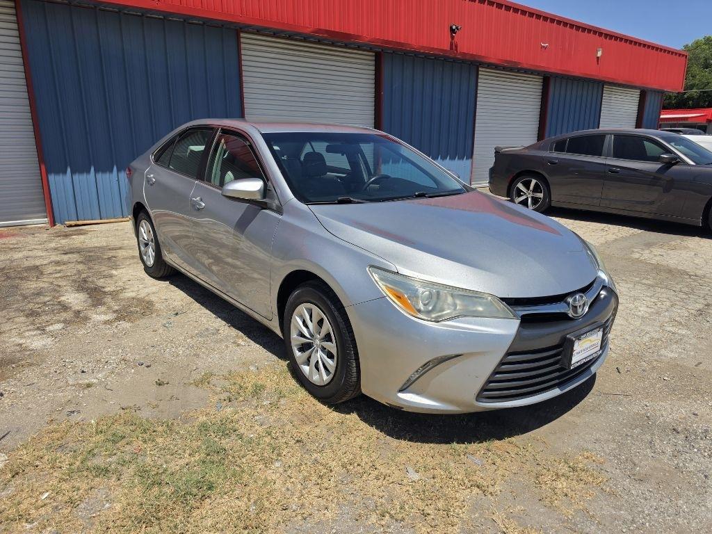 Toyota Camry  2015