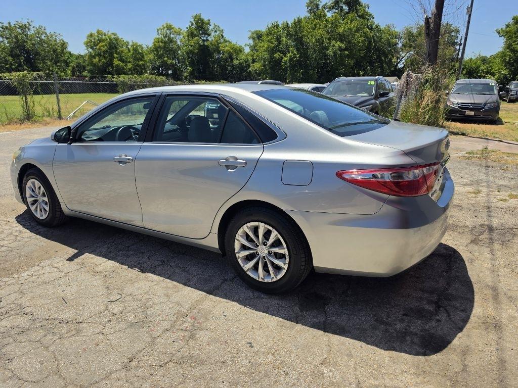 Toyota Camry  2015
