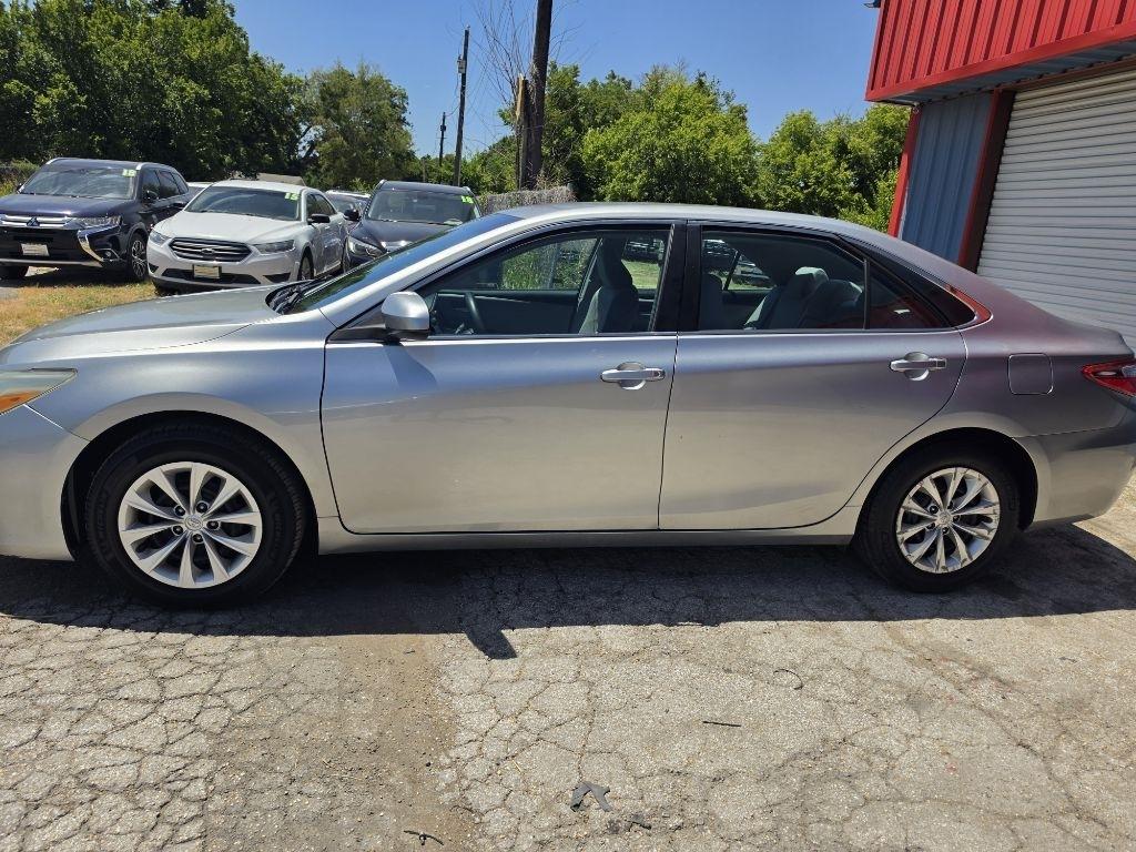Toyota Camry  2015