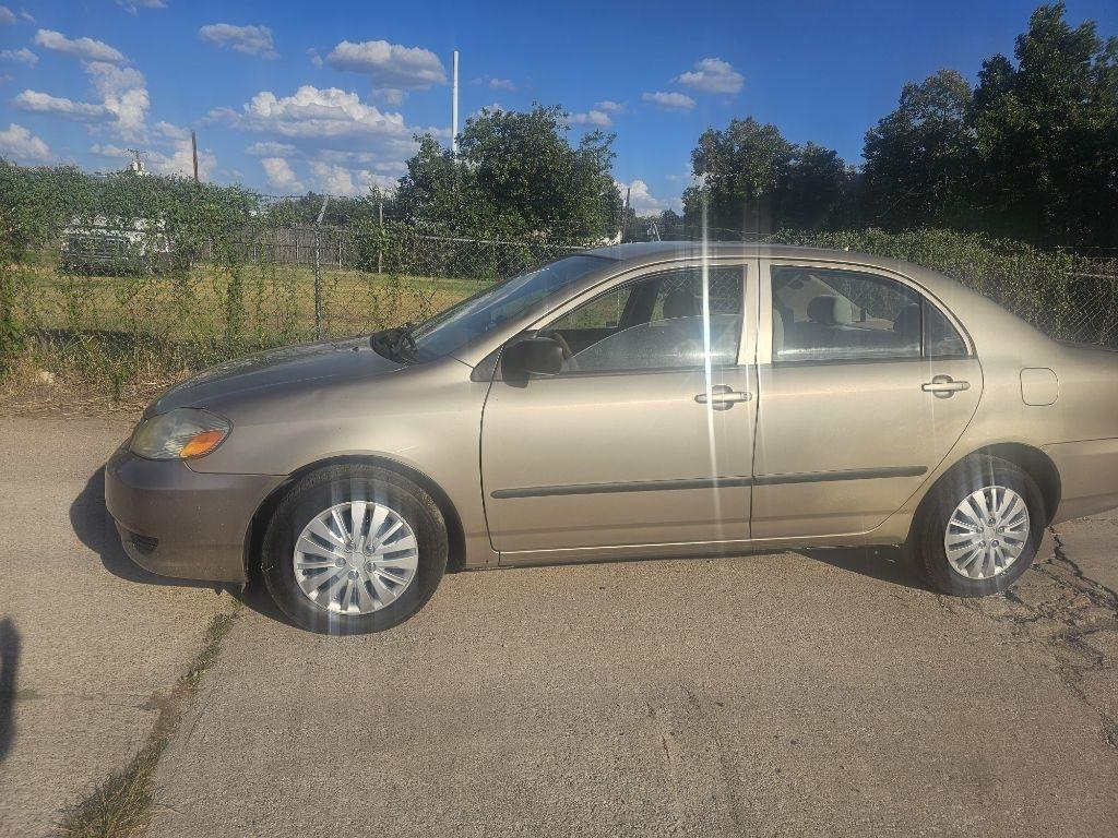 Toyota Corolla  2004