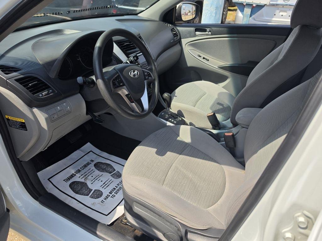 Hyundai Accent  2016