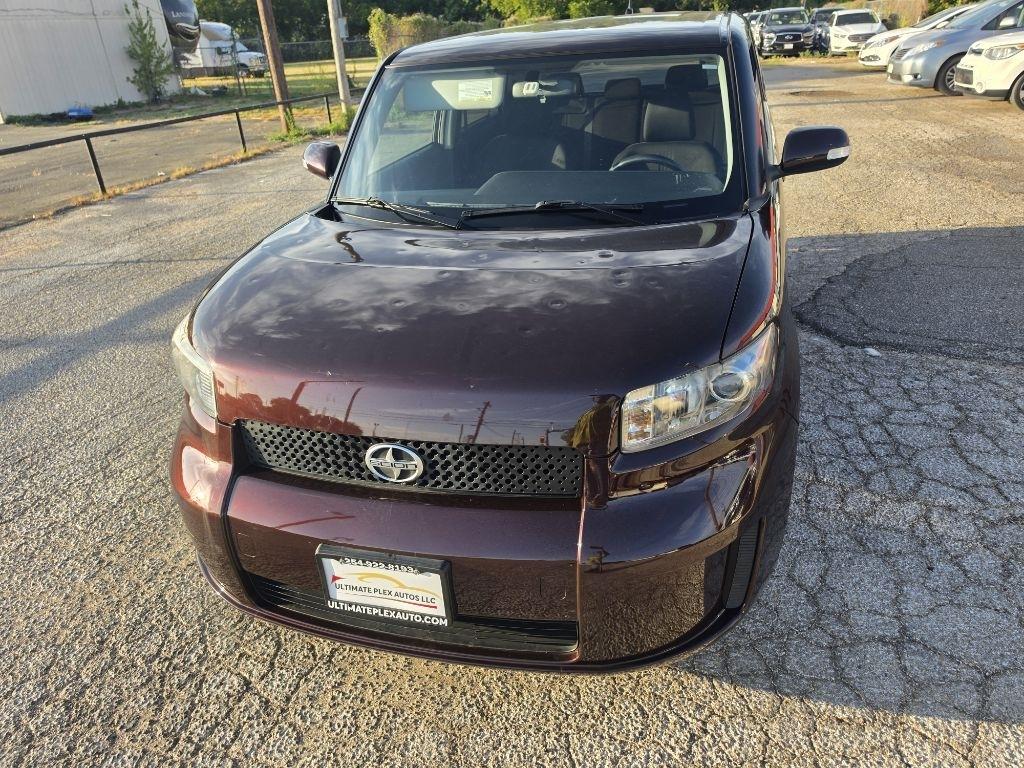 Toyota Scion xB photo 10