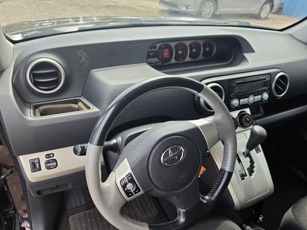 Toyota Scion xB photo 17