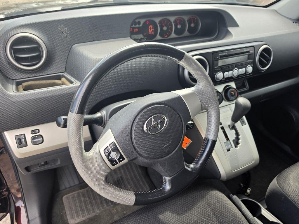 Toyota Scion xB photo 18