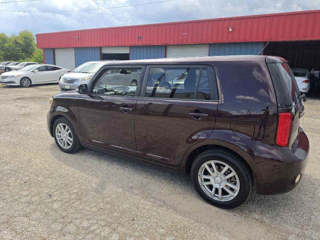 Toyota Scion xB photo 20
