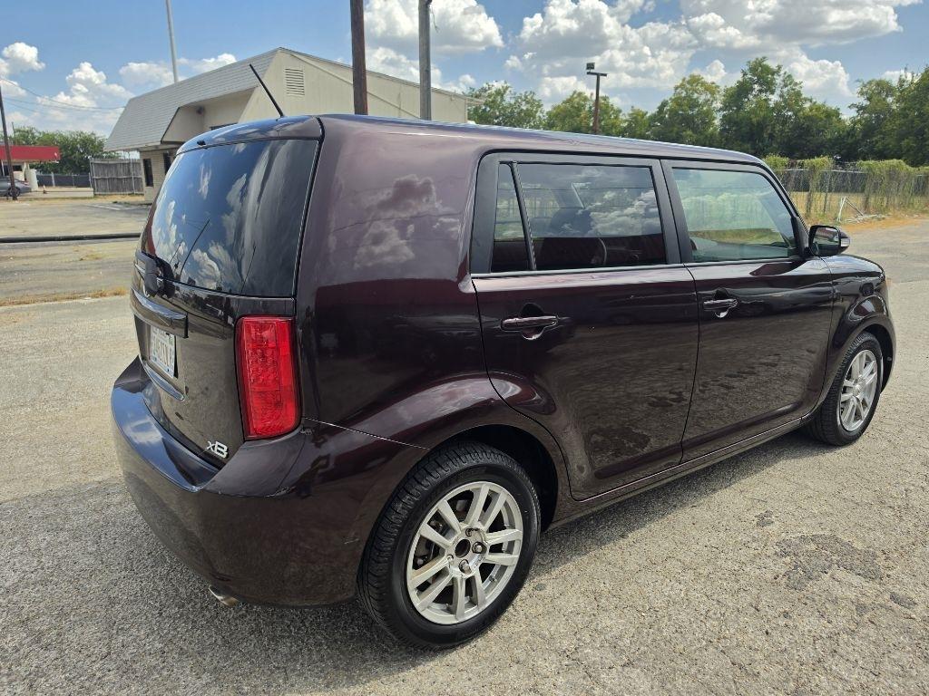 Toyota Scion xB photo 21