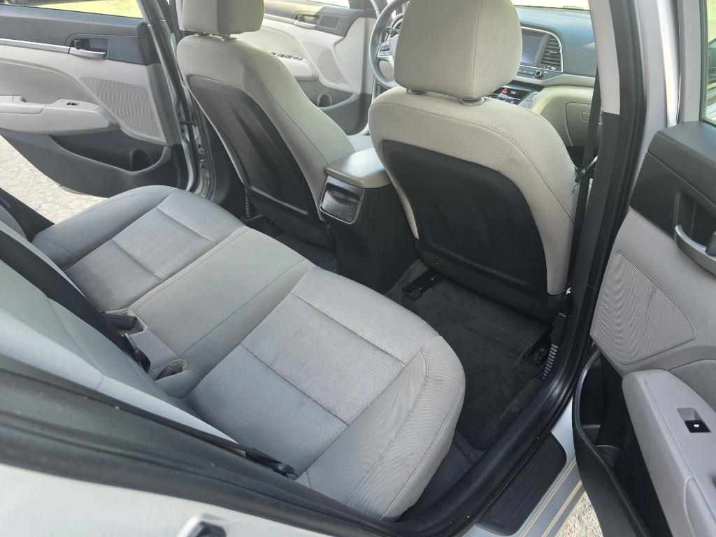 Hyundai Elantra  2018