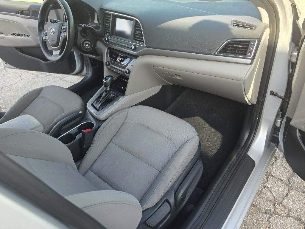 Hyundai Elantra  2018