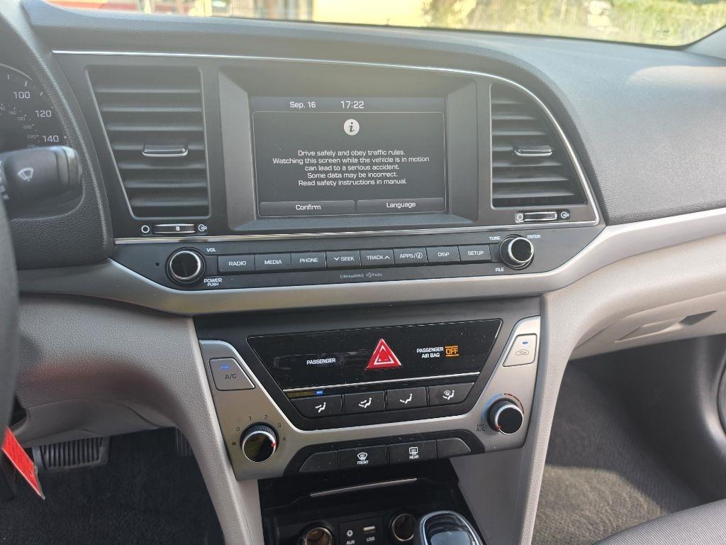 Hyundai Elantra  2018