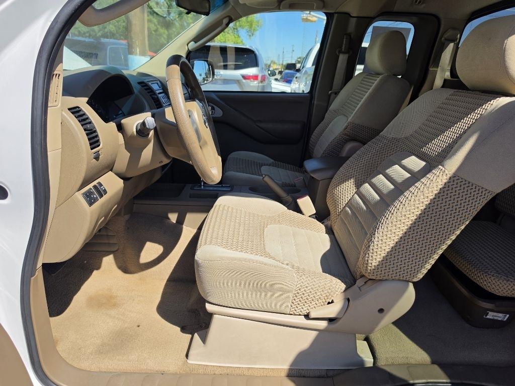 Nissan Frontier photo 13