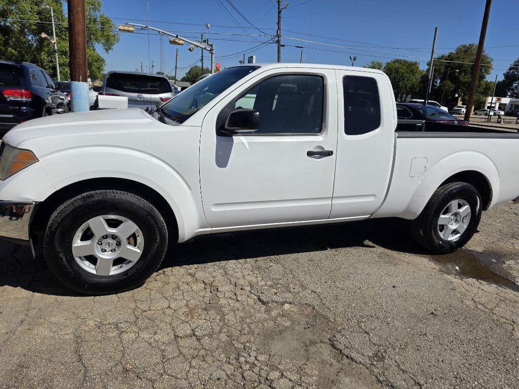 Nissan Frontier photo 14