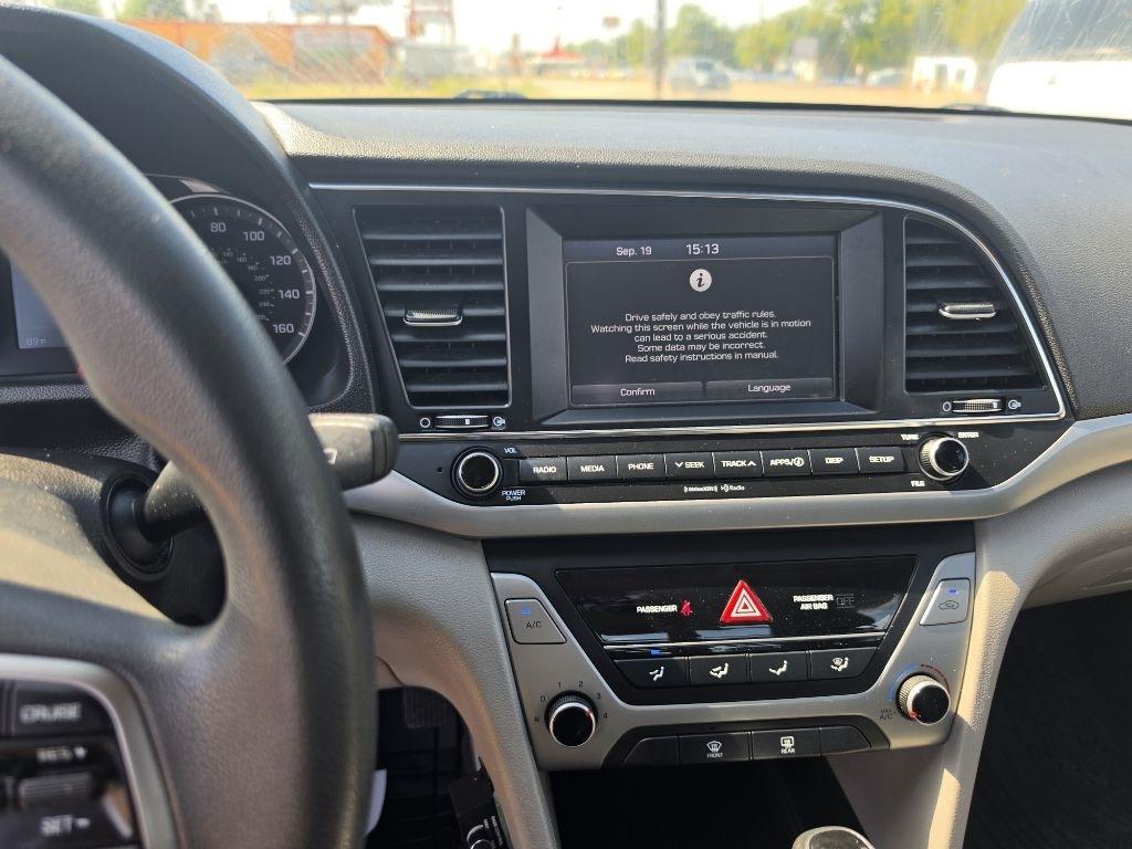 Hyundai Elantra  2018
