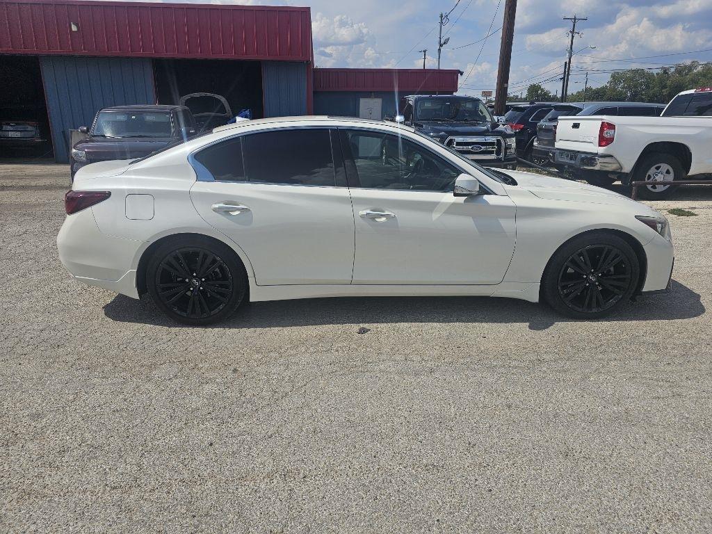Infiniti Q50  2018