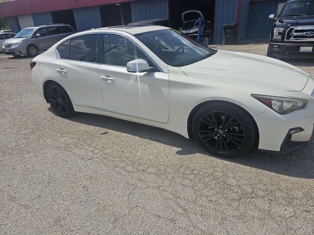 Infiniti Q50  2018
