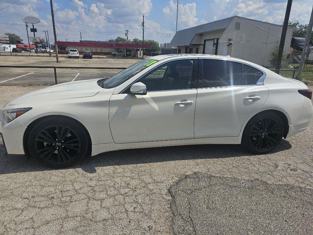 Infiniti Q50  2018