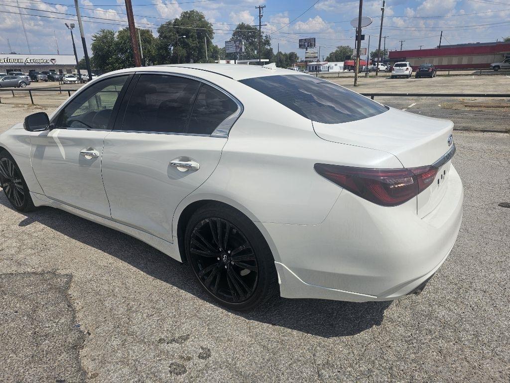 Infiniti Q50  2018