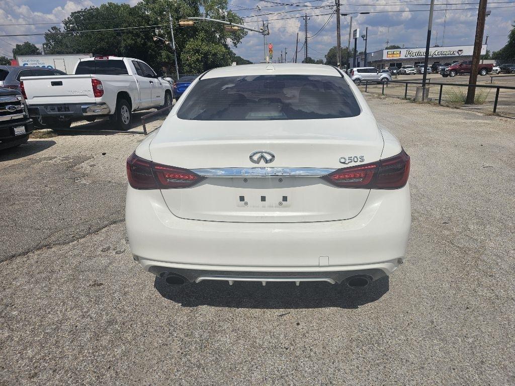 Infiniti Q50  2018