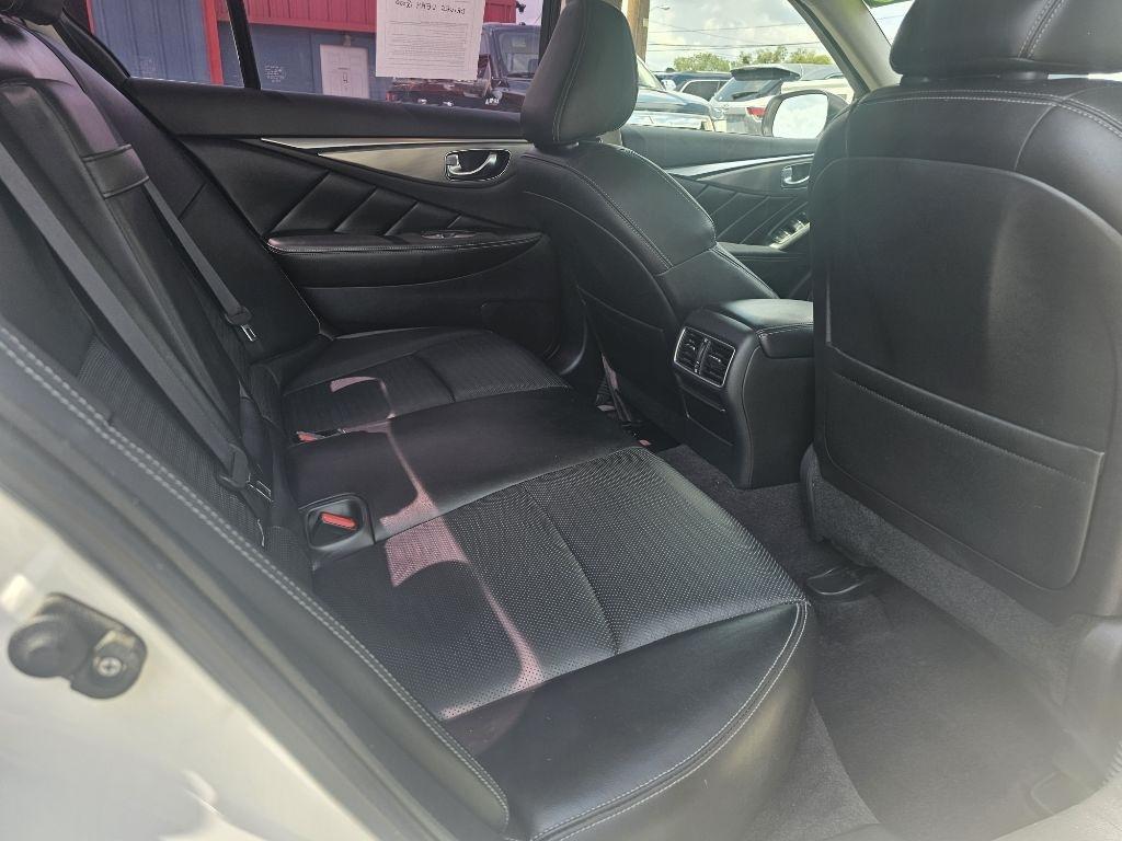 Infiniti Q50  2018
