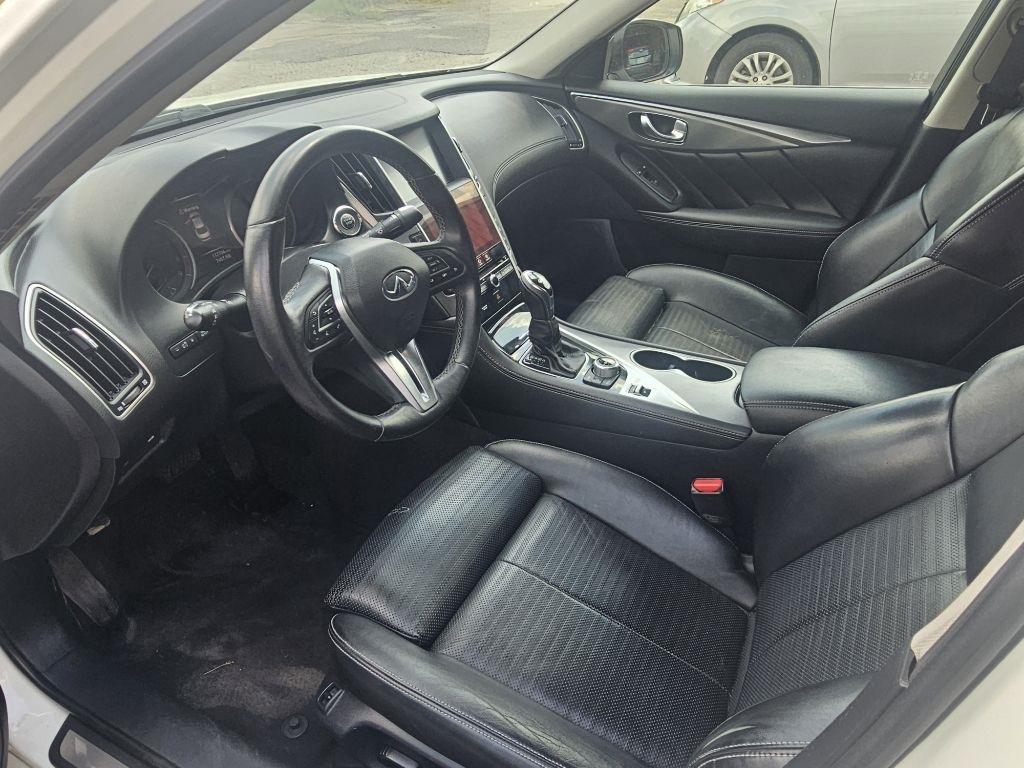 Infiniti Q50  2018