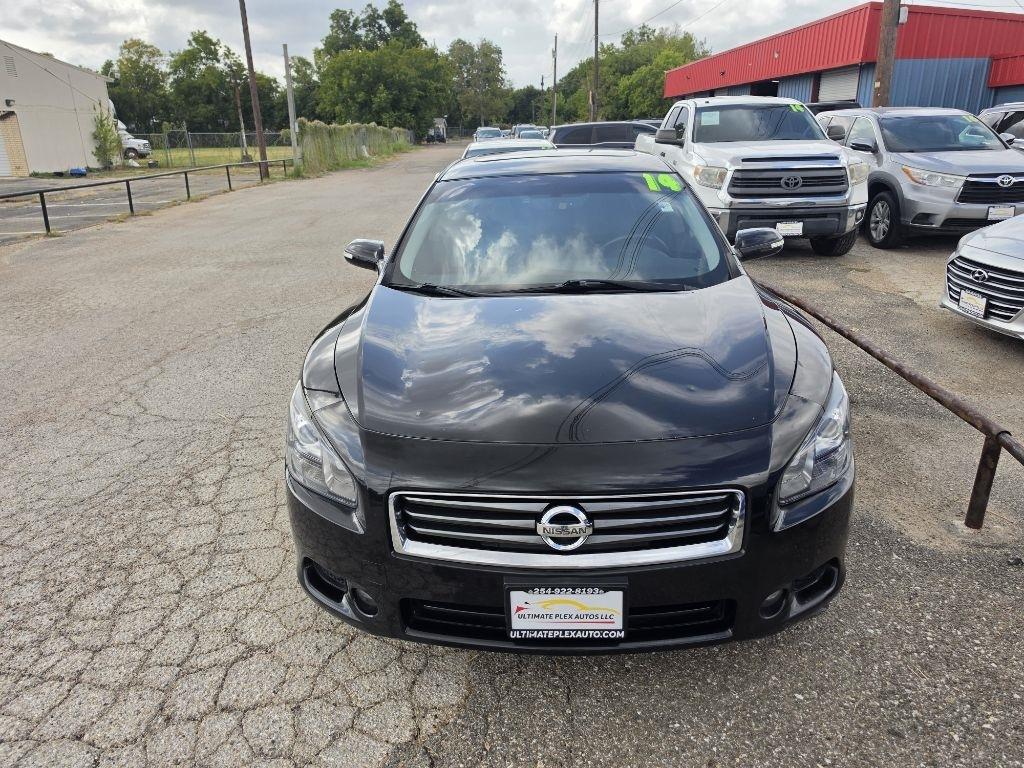 Nissan Maxima photo 6