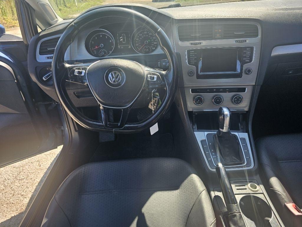 Volkswagen Golf  2015