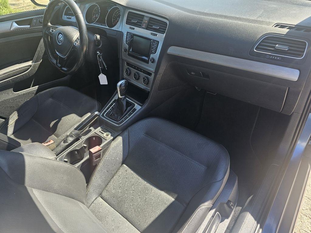 Volkswagen Golf  2015