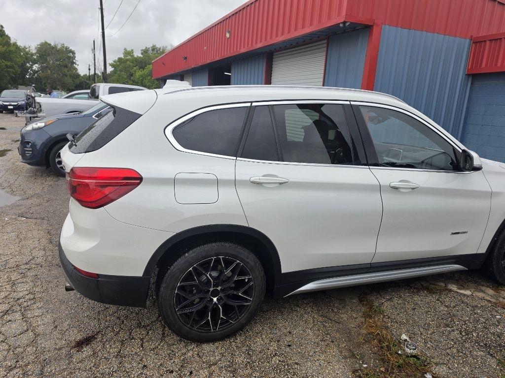 BMW X1 photo 9