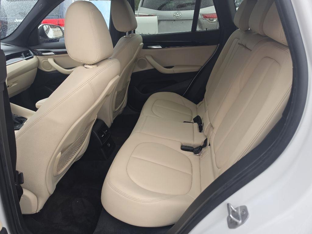 BMW X1 photo 12