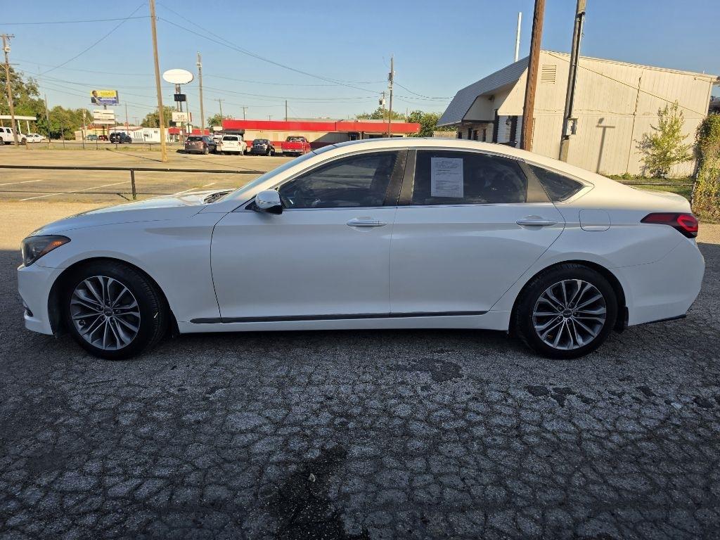 Hyundai Genesis photo 7