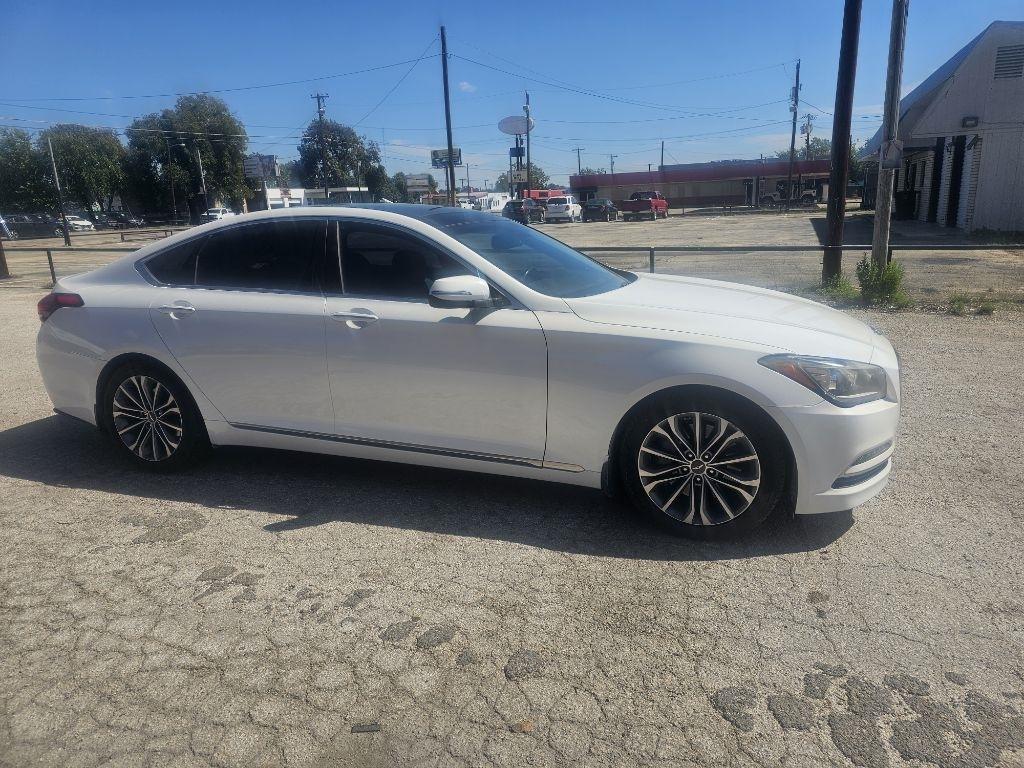 Hyundai Genesis photo 26