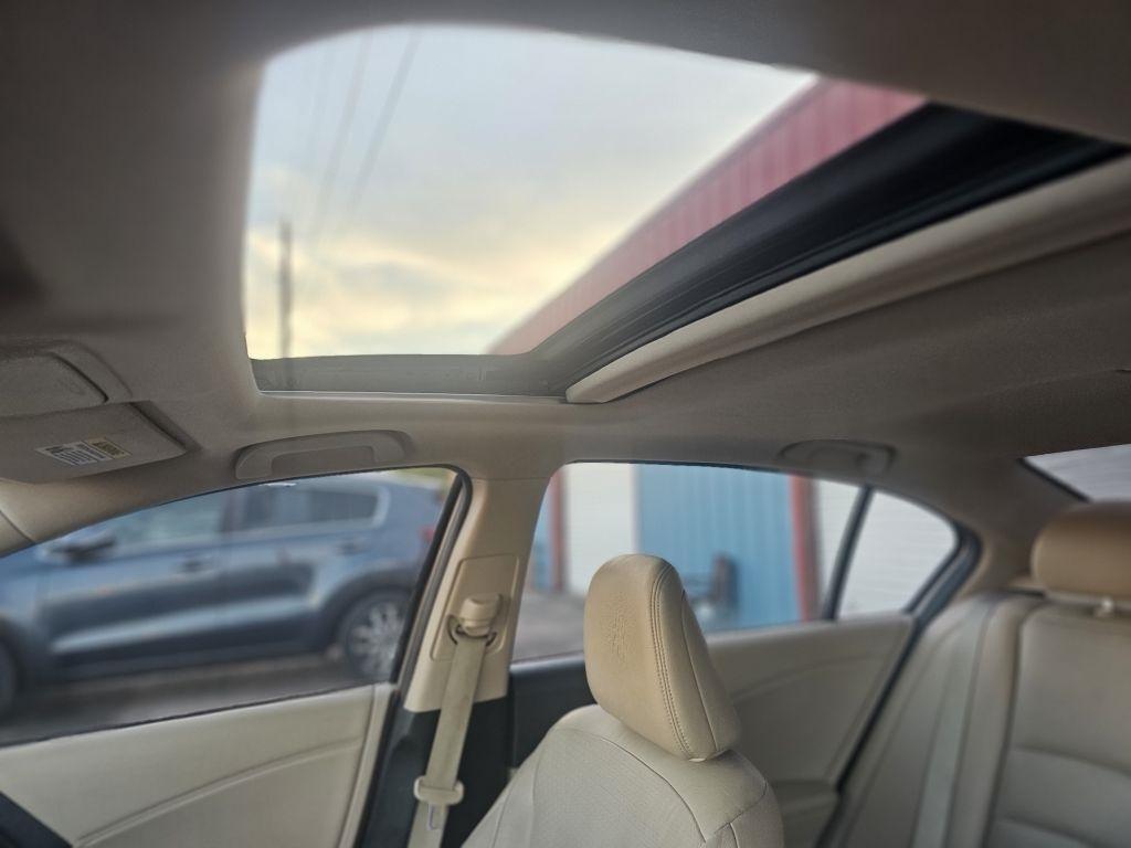 Honda Accord photo 28