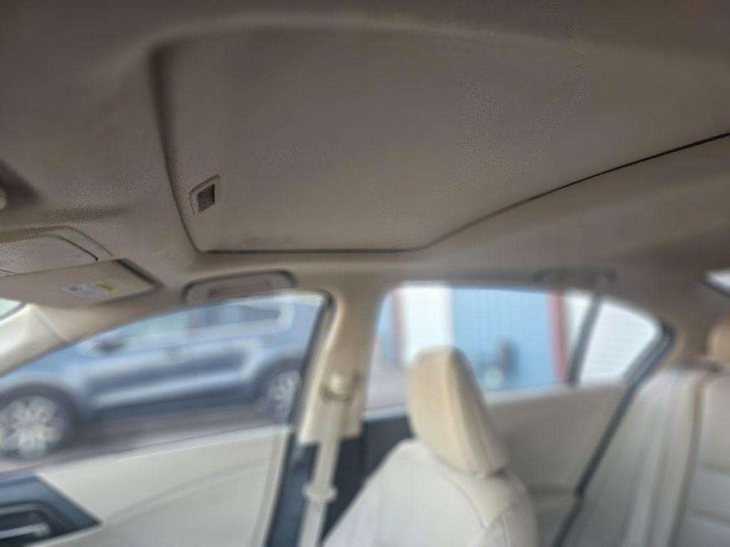 Honda Accord photo 30
