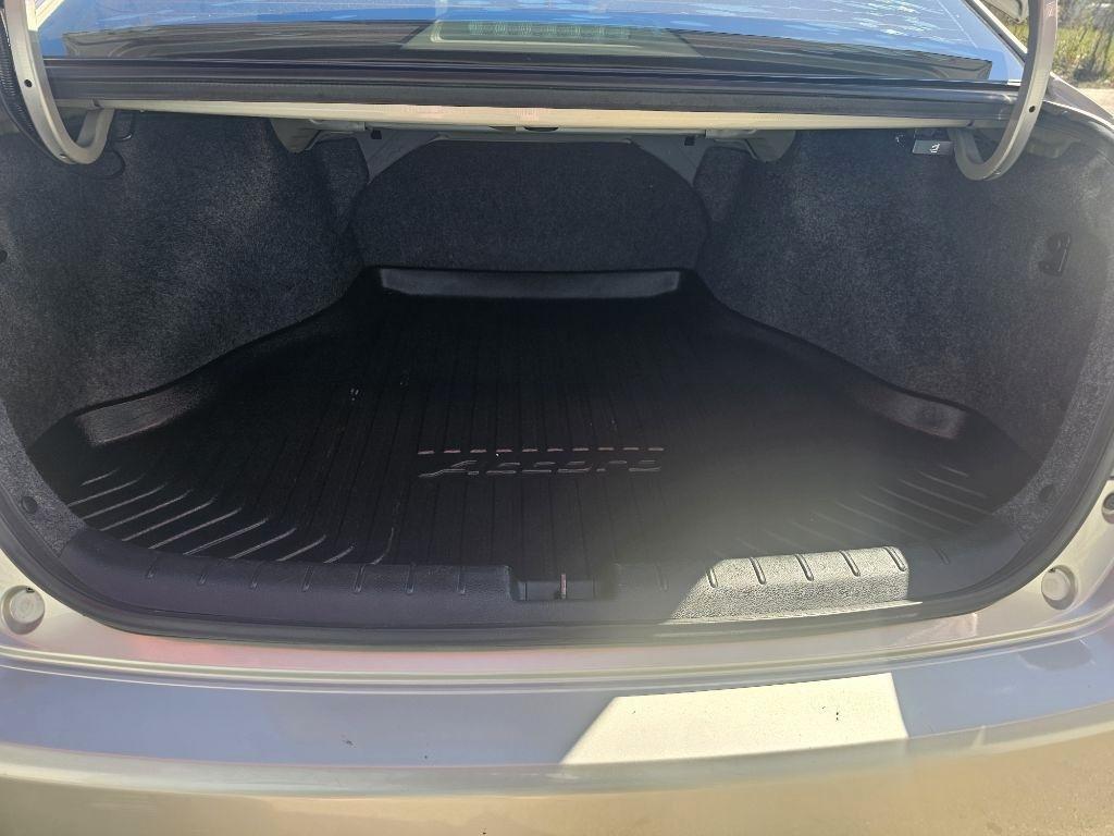Honda Accord photo 36