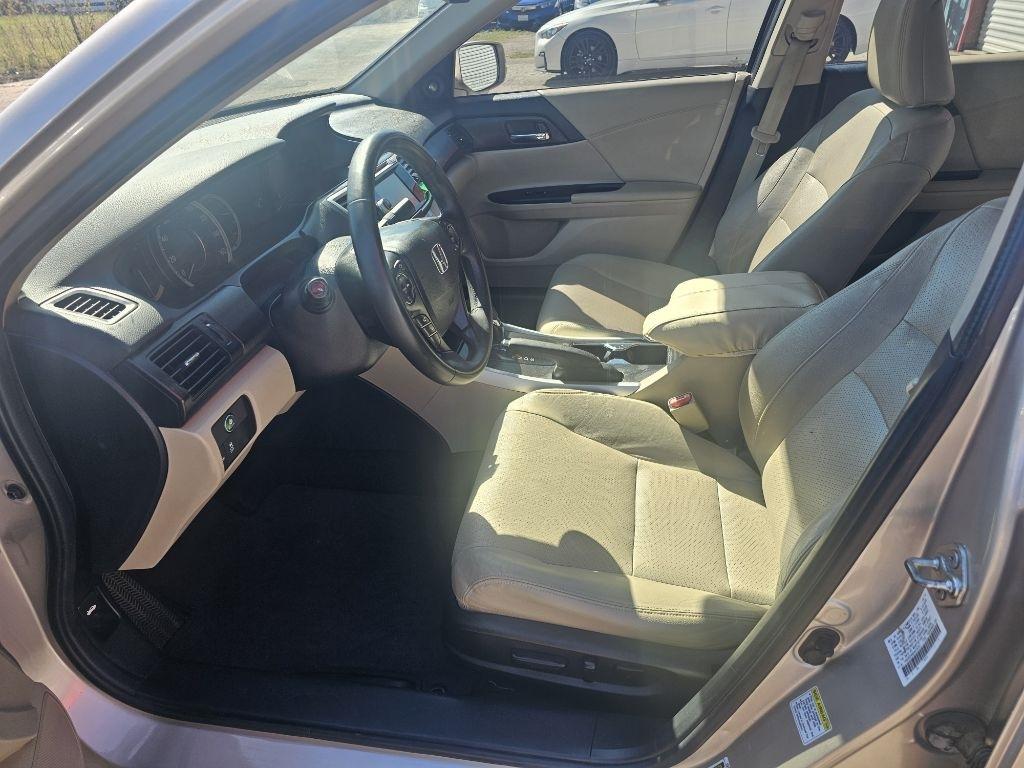 Honda Accord photo 37