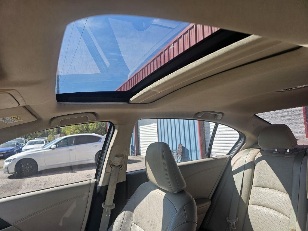 Honda Accord photo 38