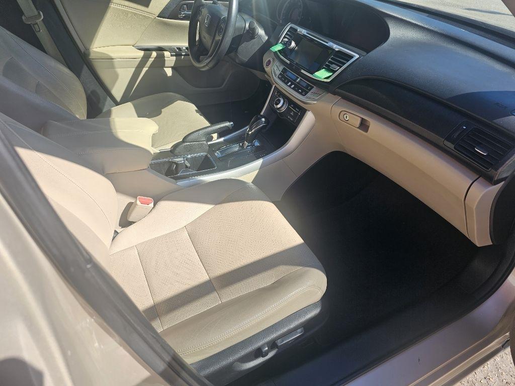 Honda Accord photo 41