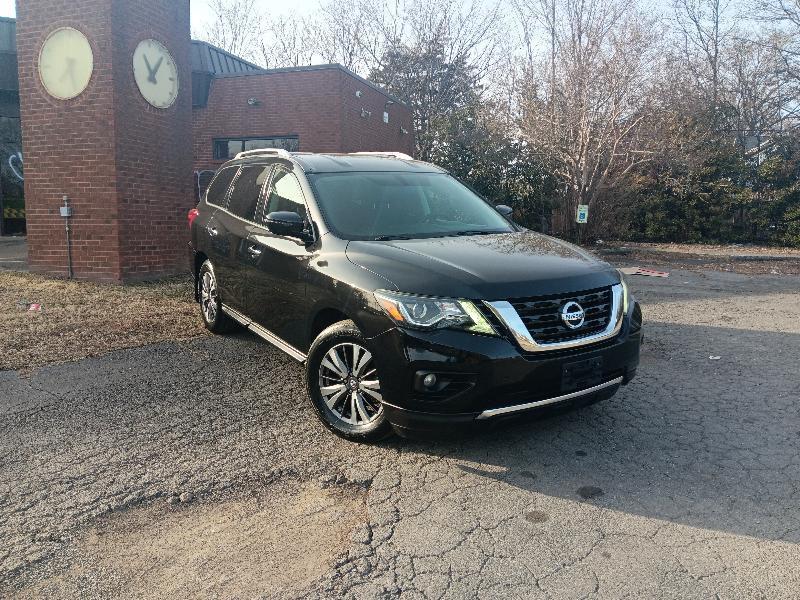 Nissan Pathfinder Platinum 2WD 2017