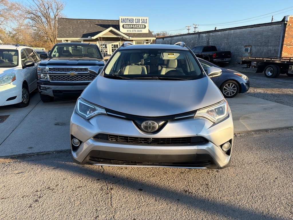 Toyota RAV4 XLE FWD 2018