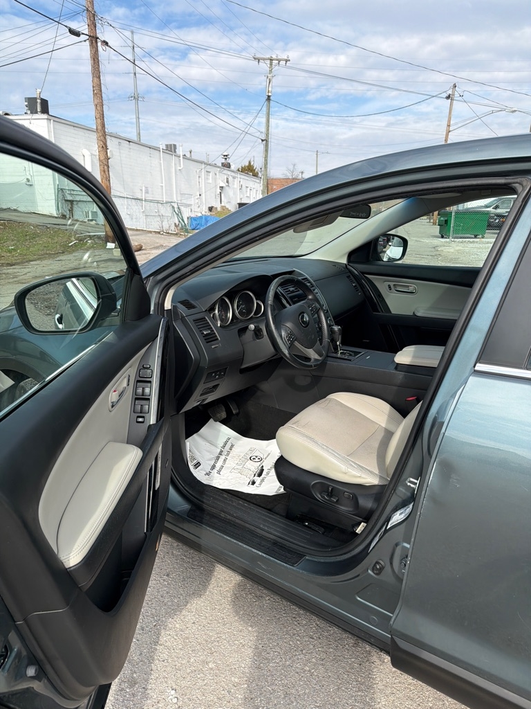 Mazda CX-9 Touring AWD 2013