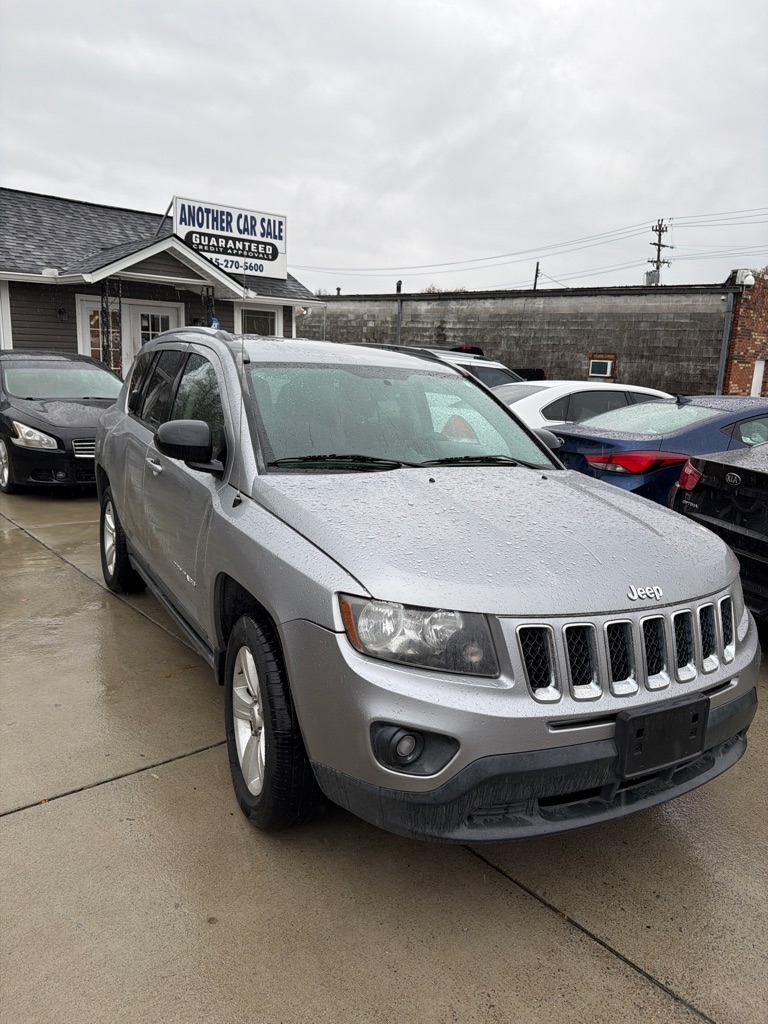 2016 Jeep Compass Sport's photo