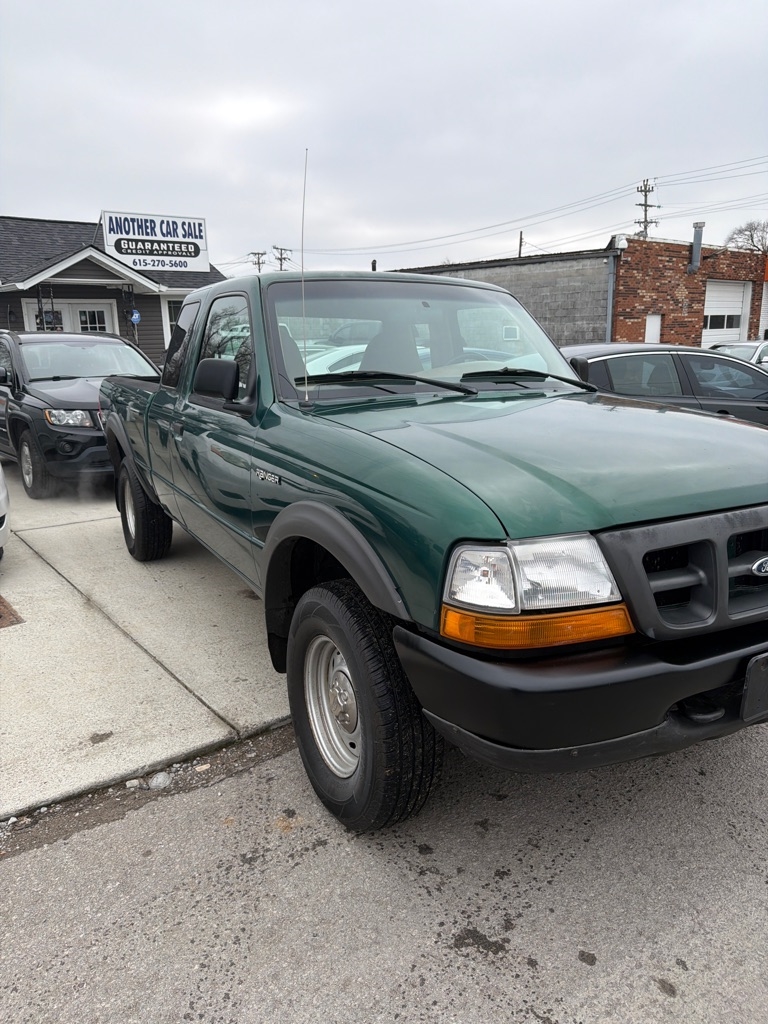 2000 Ford Ranger XL's photo