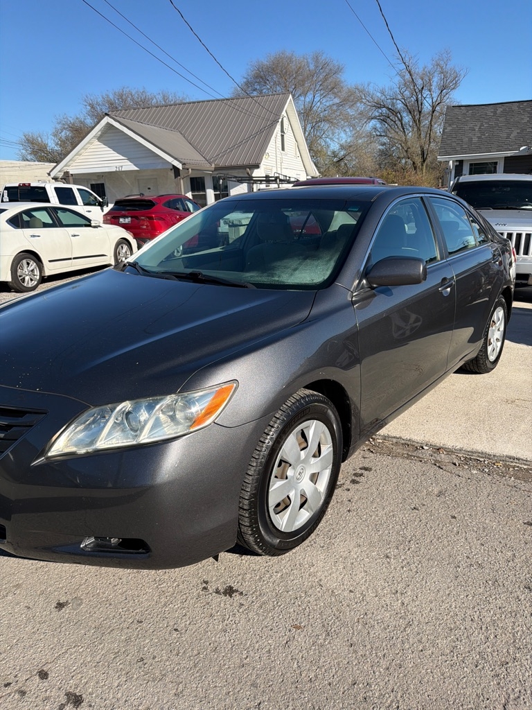 Toyota Camry SE 5-Spd AT 2009