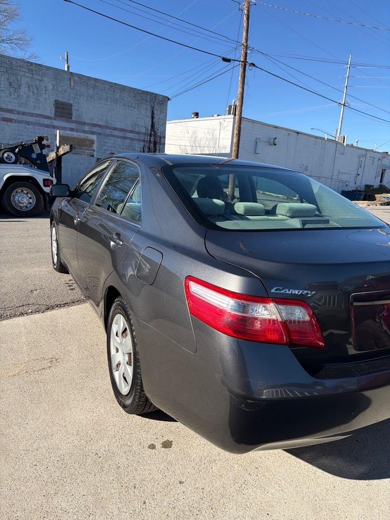 Toyota Camry SE 5-Spd AT 2009