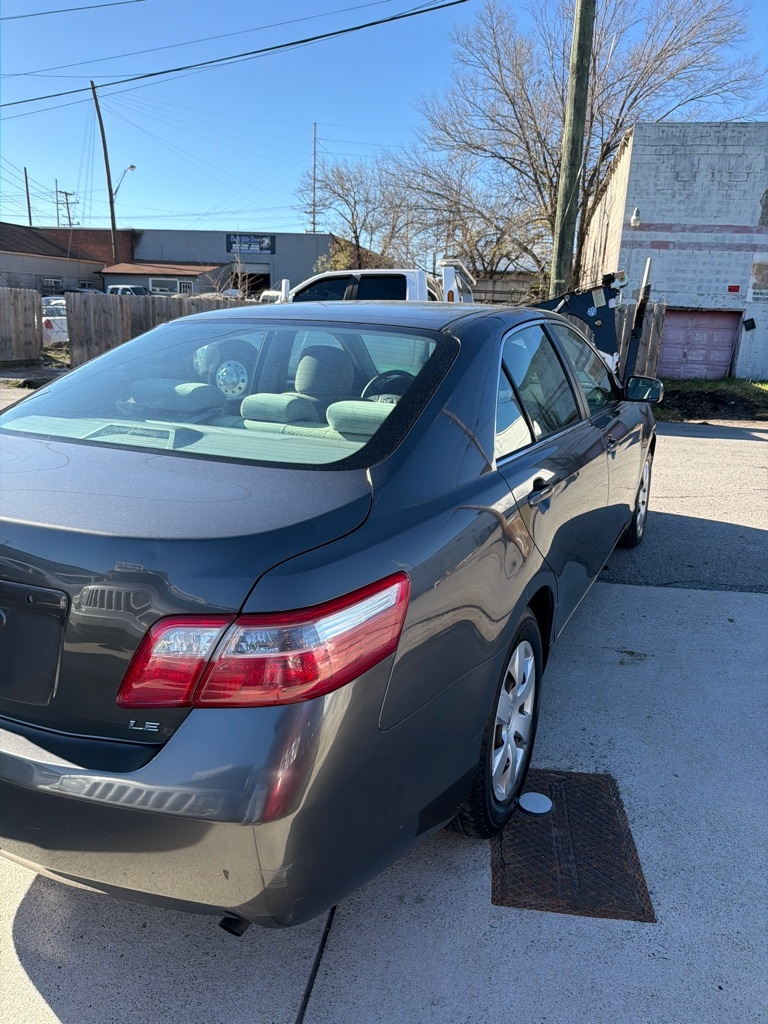 Toyota Camry SE 5-Spd AT 2009