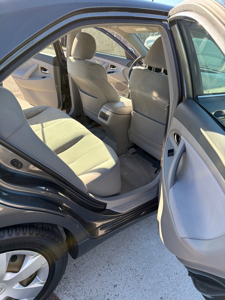 Toyota Camry SE 5-Spd AT 2009