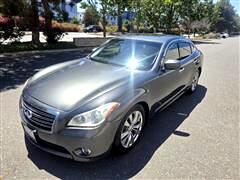 2011 Infiniti M  2011 Infiniti M
