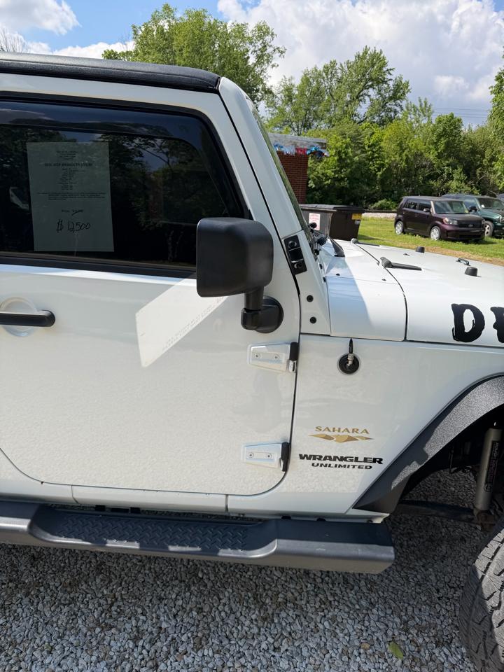 Jeep Wrangler Unlimited Sahara 4WD 2012