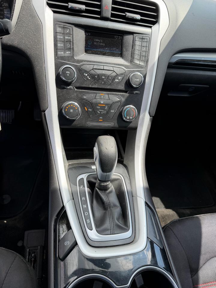 Ford Fusion SE 2015